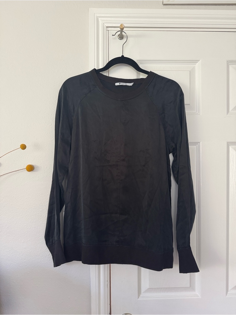 100% silk Alexander Wang Black Long-Sleeve Crewneck Sweatshirt